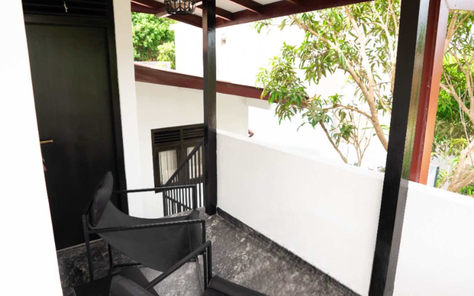 Queen Room with Private Balcony image 10