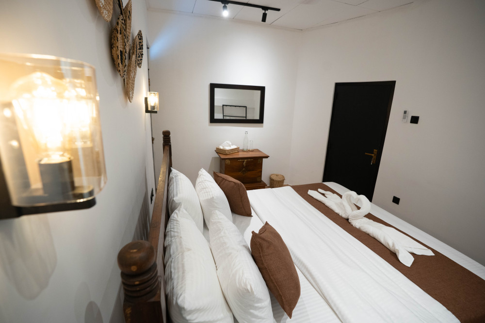 Private Apartment with King Bedroom, Single Room & Kitchen