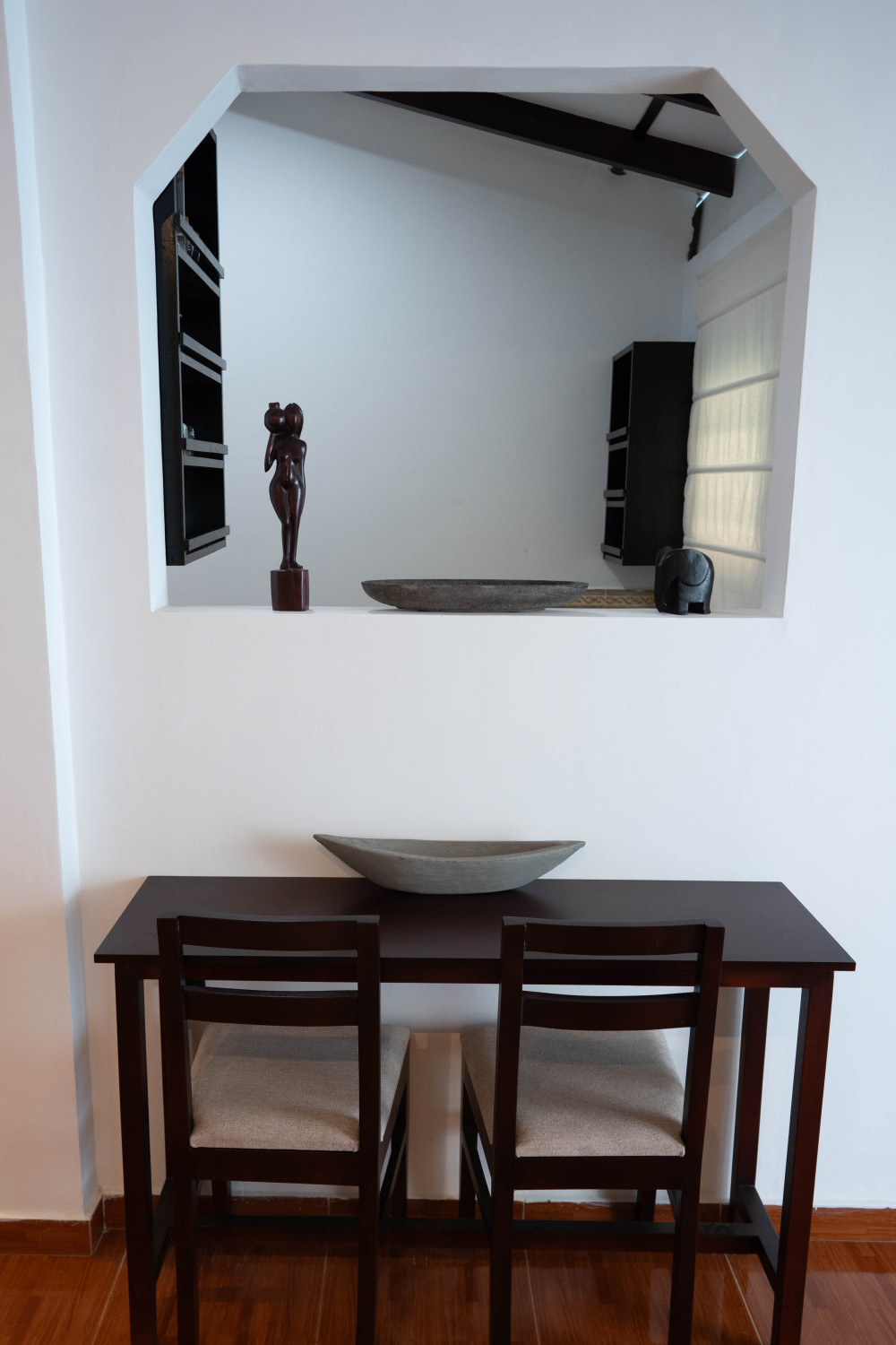 Private Apartment with King Bedroom, Single Room & Kitchen